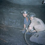 Mine de Cruejouls, foration du trou de mine dans la veine de charbon