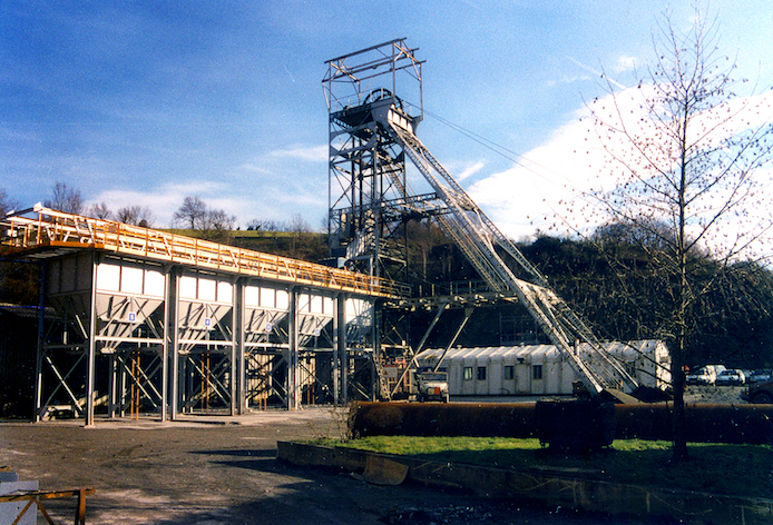 Mine de fluorine du Burg (tarn) Photo PC Guiollard