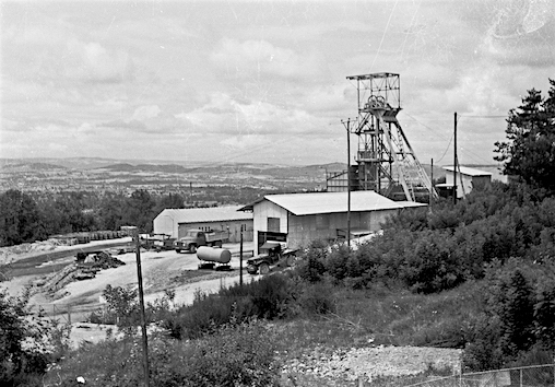 Mine de fluorine de Chavaniac Lafayette (Haute-loire) Photo PC Guiollard