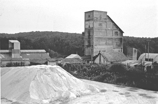 Mine de fluorine du Beix (Puy-de-Dôme) Photo PC Guiollard