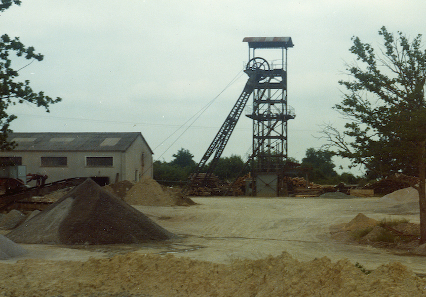 Mine de fluorine de la Charbonnière (Haute-Vienne) Photo PC Guiollard